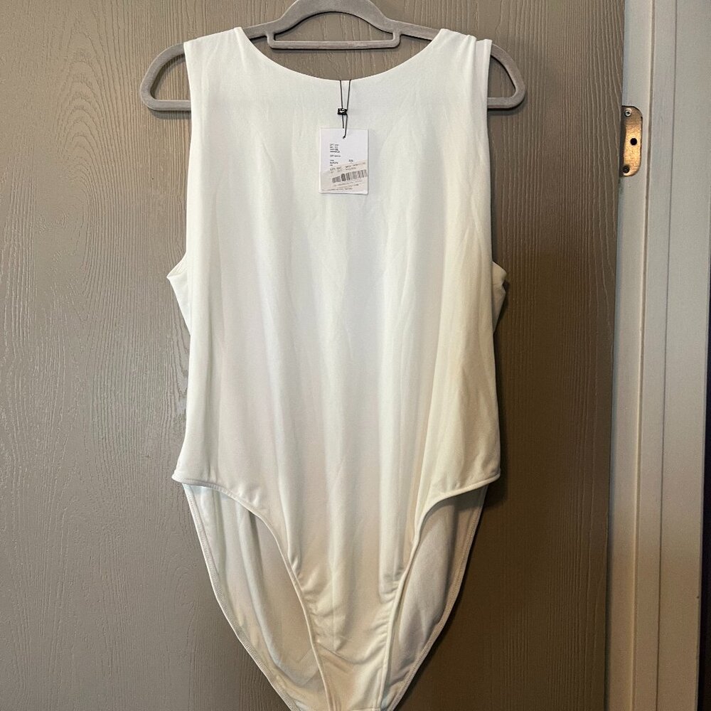 Gibson White Sleeveless Bodysuit – Size 2XL (20–22) – New with Tags